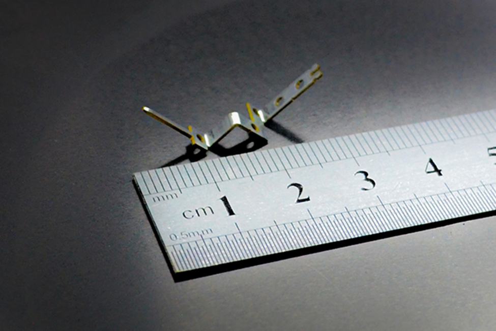 Marking method using stainless steel washers